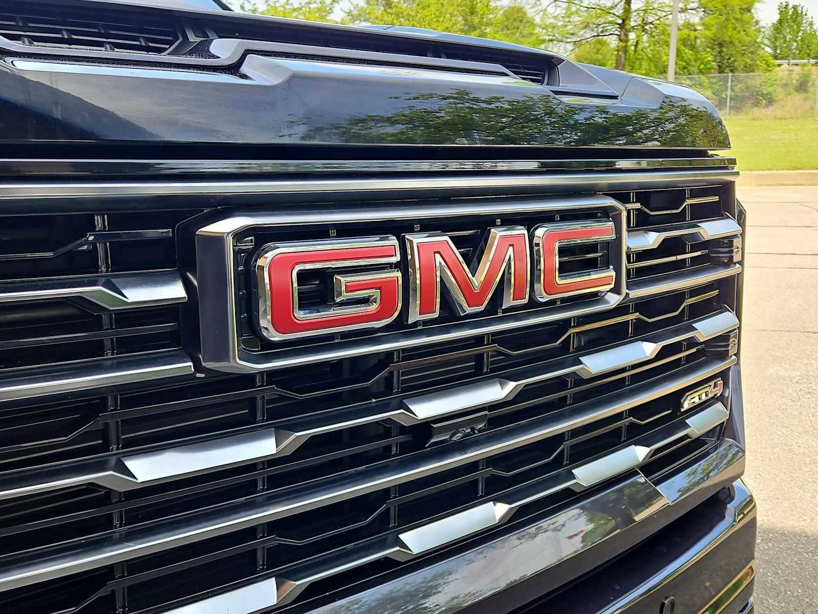 Used 2024 GMC Sierra 2500 AT4 w/ AT4 Premium Plus Package AWD/4WD image 22
