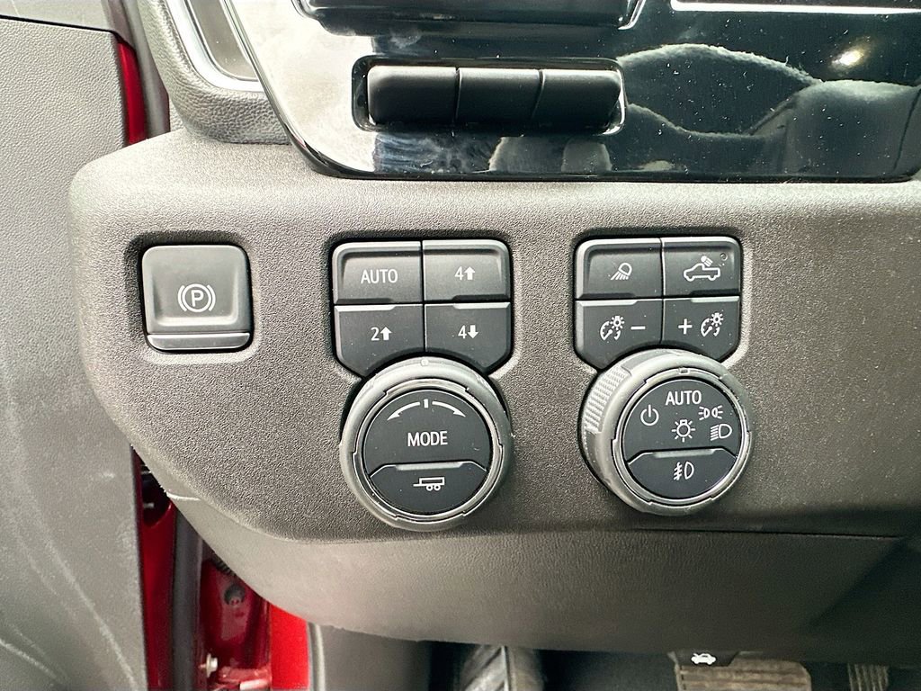 Used 2024 Chevrolet Silverado 1500 High Country w/ Technology Package image 10