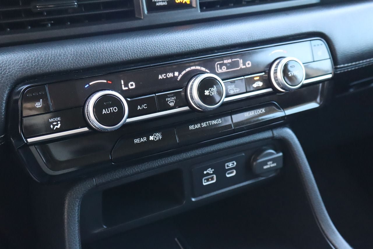 Used 2025 Honda Pilot EX-L image 24