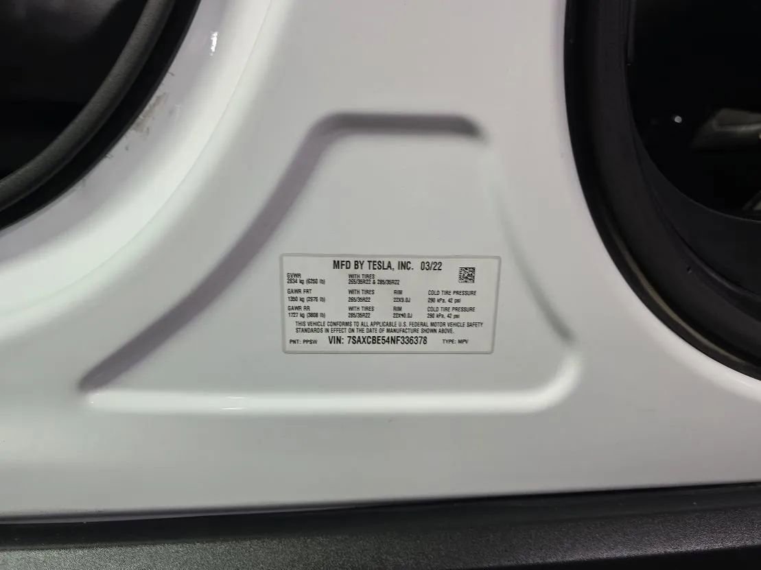 Used 2022 Tesla Model X image 17