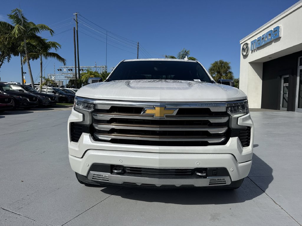 Used 2022 Chevrolet Silverado 1500 High Country w/ Technology Package AWD/4WD image 29