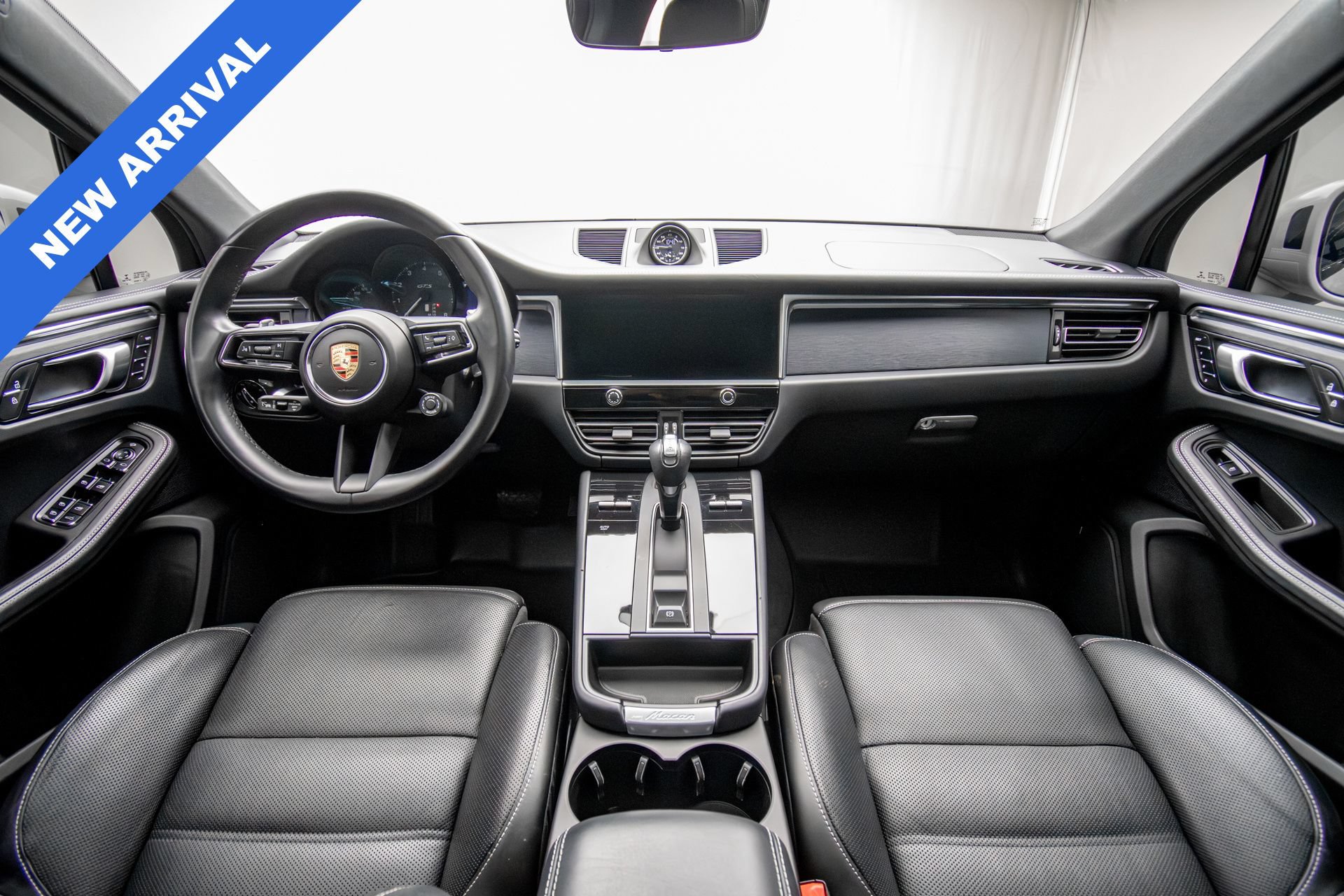 Used 2023 Porsche Macan GTS w/ Premium Package Plus AWD/4WD image 10