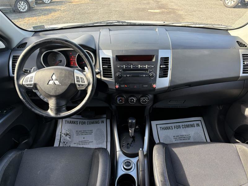 Used 2008 Mitsubishi Outlander SE image 21