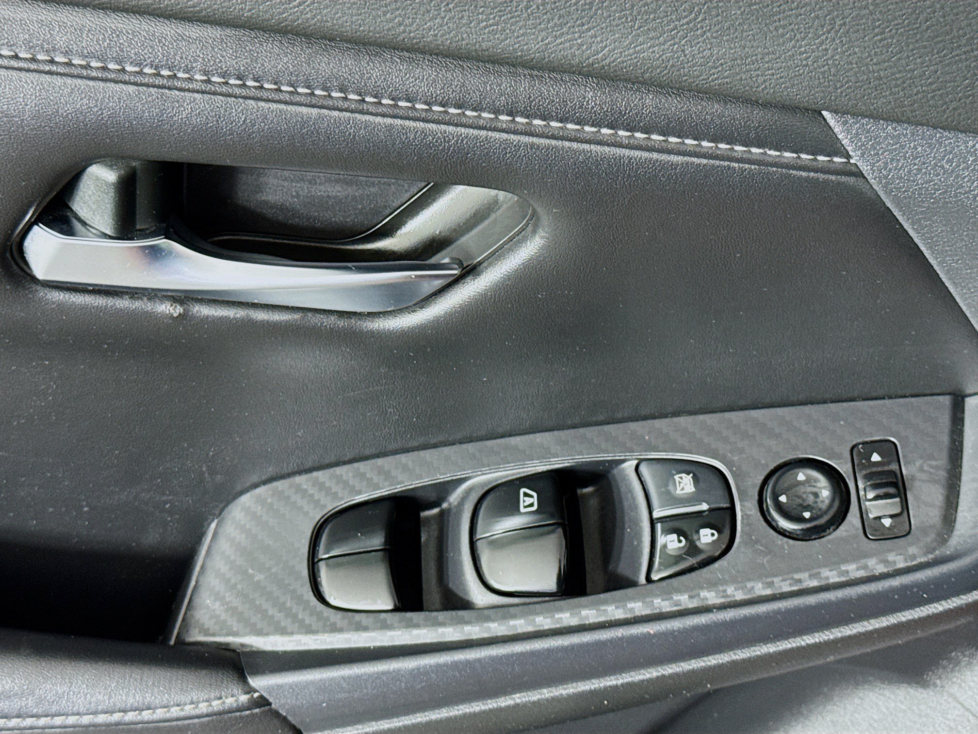Used 2020 Nissan Sentra SV w/ Lighting Package FWD image 23
