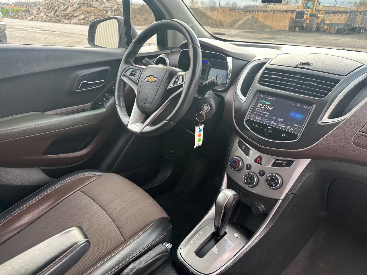 Used 2016 Chevrolet Trax LT w/ LT Convenience Package image 11