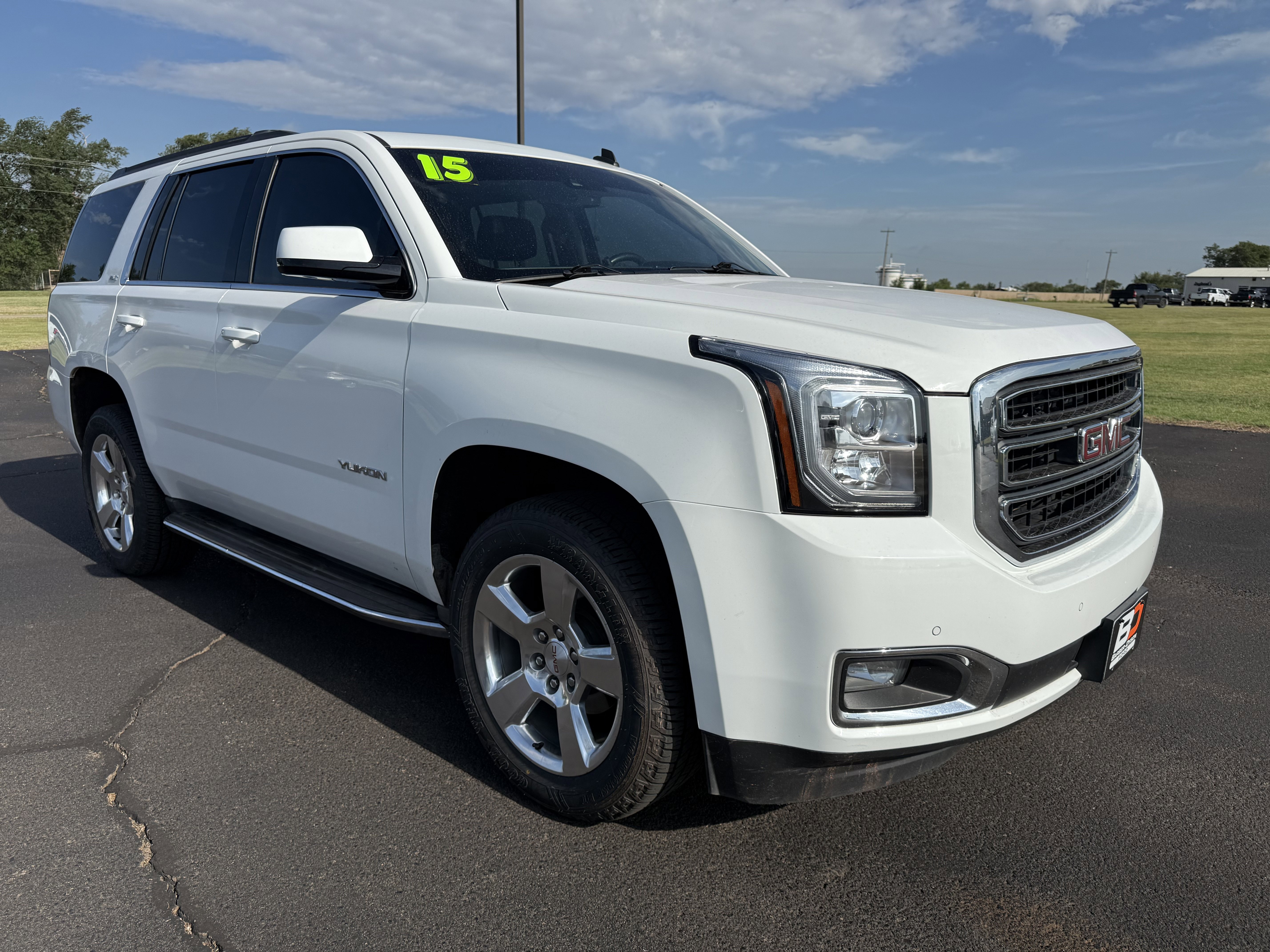Used 2015 GMC Yukon SLT AWD/4WD image 2
