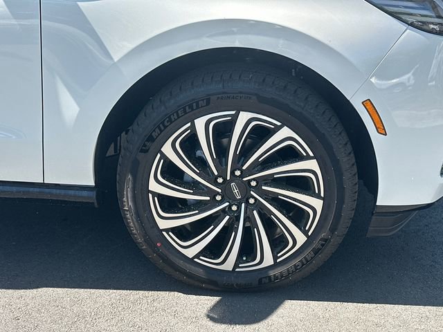 New 2026 Lincoln Navigator Black Label AWD/4WD image 14