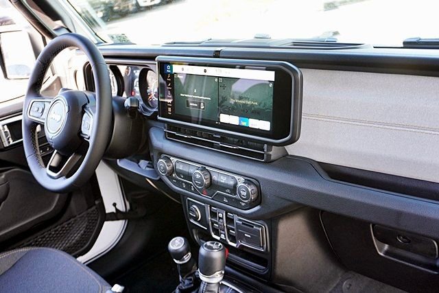 New 2026 Jeep Wrangler Unlimited Sport S image 14