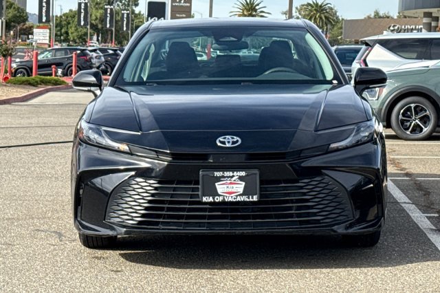 Used 2025 Toyota Camry LE FWD image 11