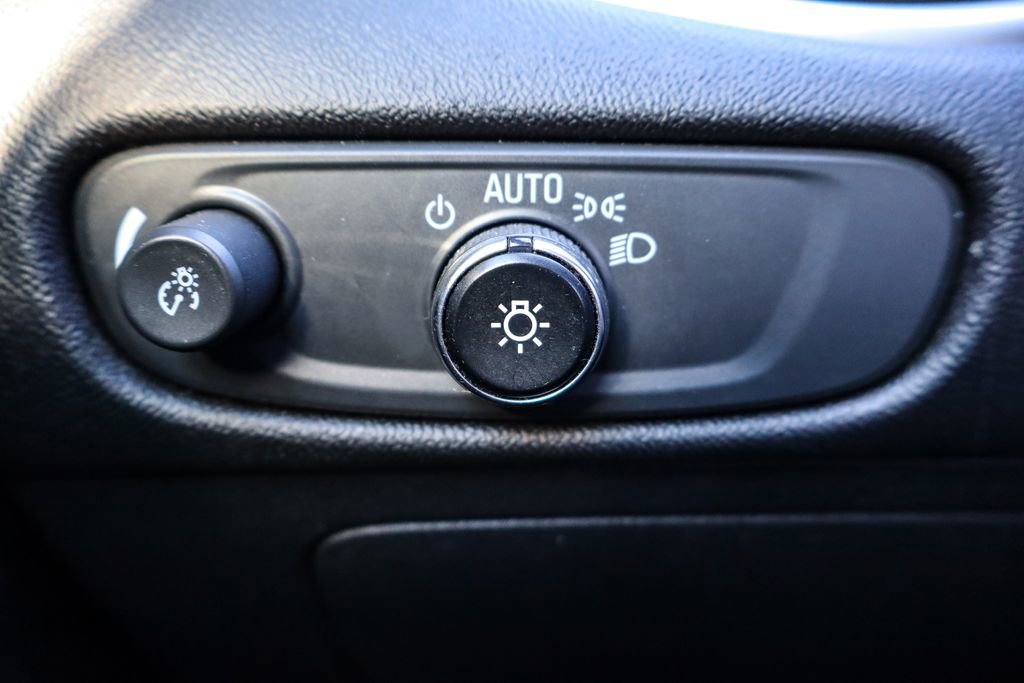 Used 2023 Chevrolet Malibu LT image 22