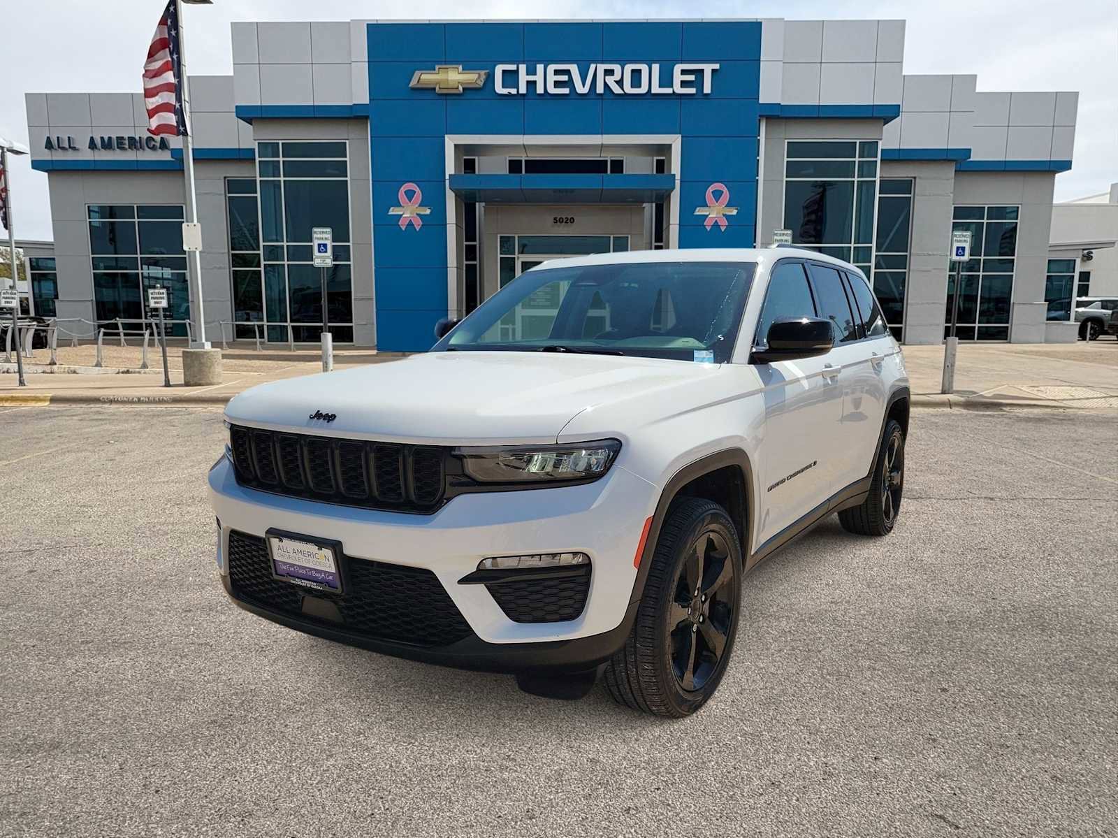 Used 2023 Jeep Grand Cherokee Limited w/ Black Appearance Package