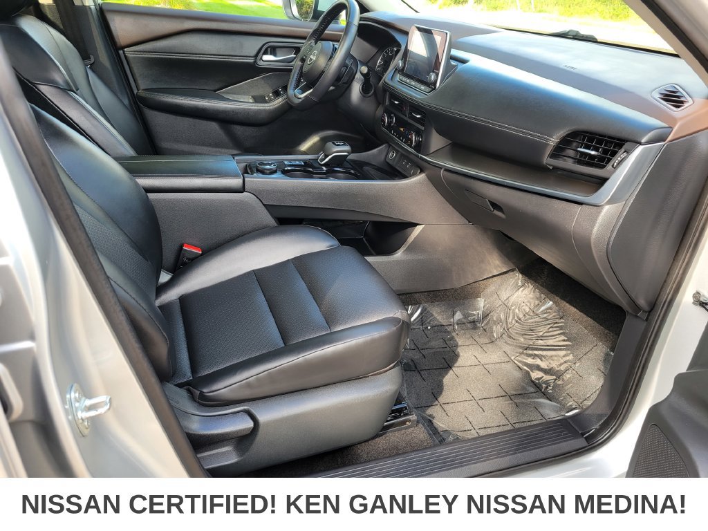 Certified 2023 Nissan Rogue SV w/ SV Premium B Package AWD/4WD image 55