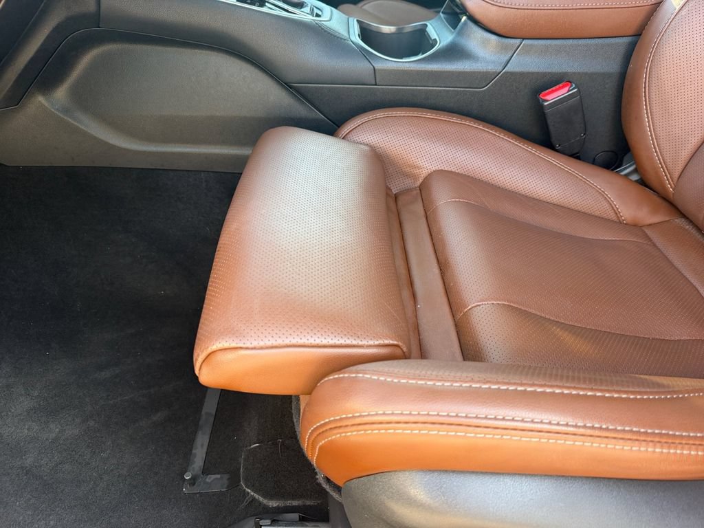 Certified 2025 Subaru Outback Touring XT AWD/4WD image 12