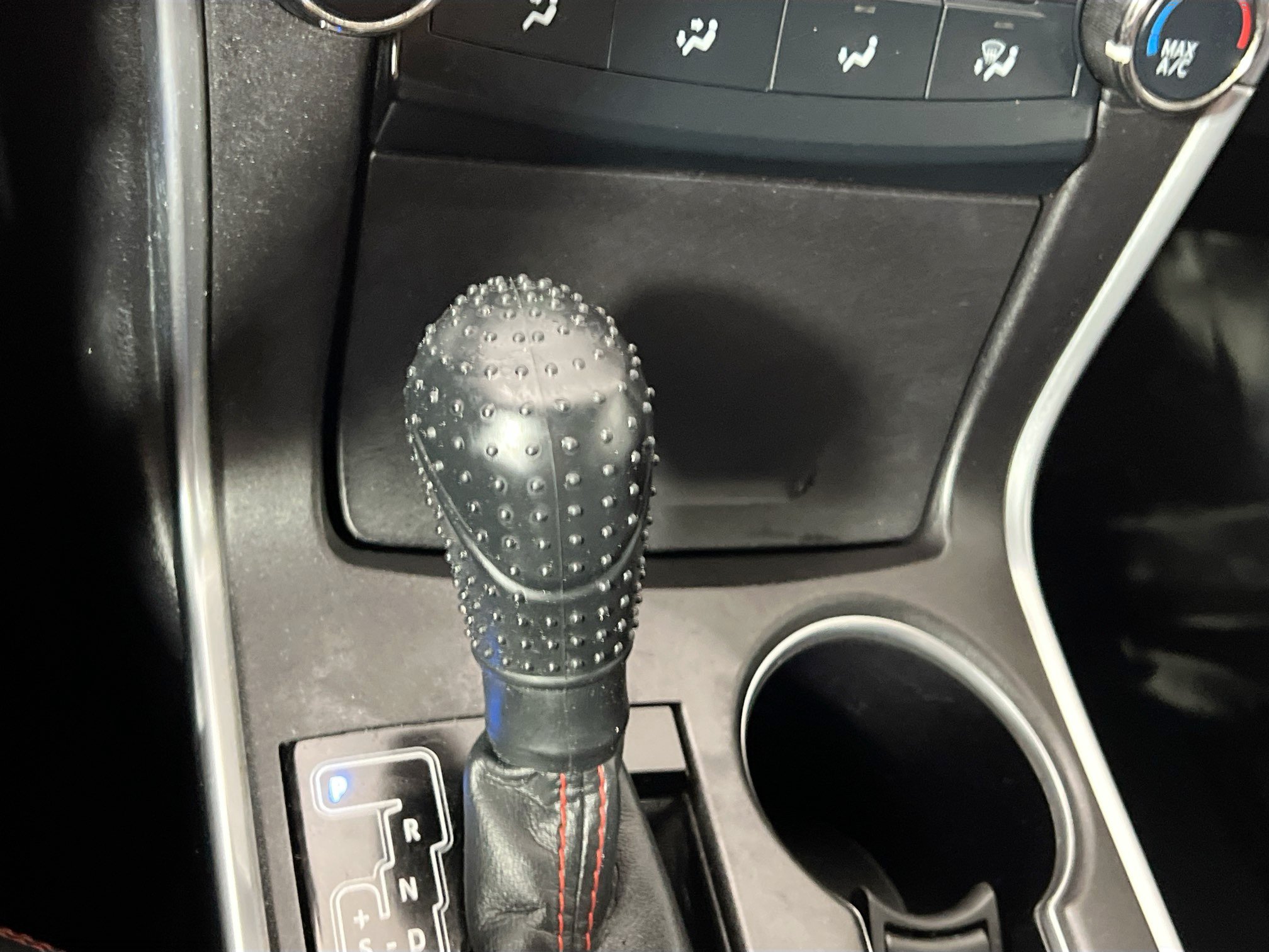 Used 2015 Toyota Camry SE FWD image 23