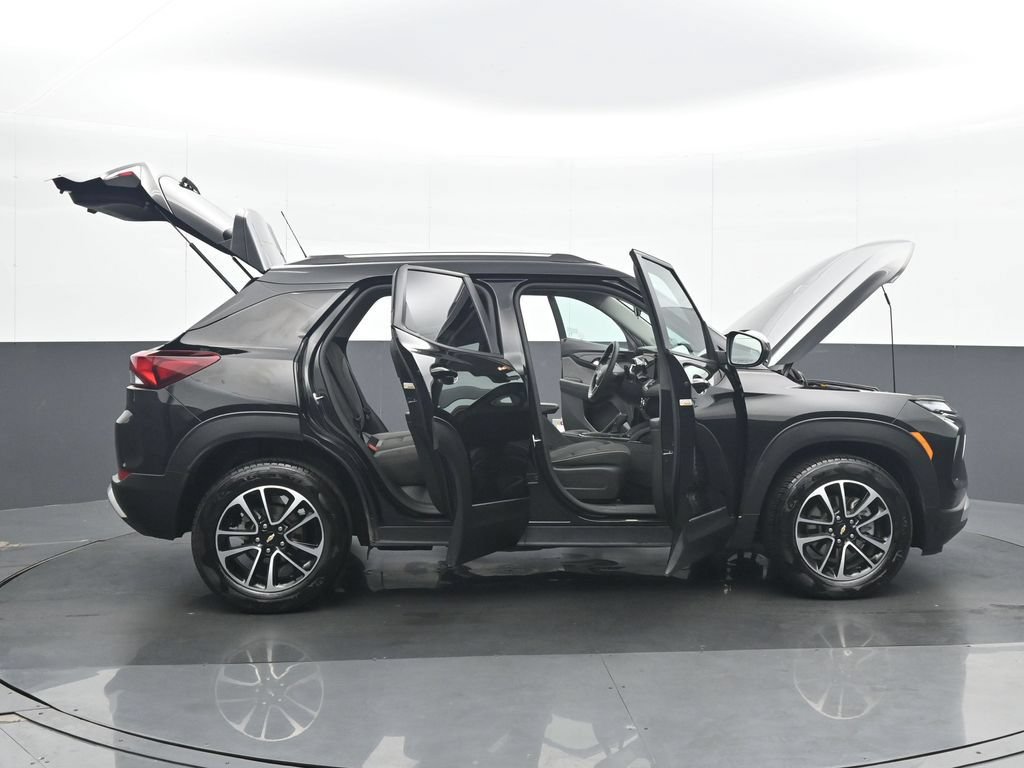 Used 2025 Chevrolet TrailBlazer LT FWD image 36