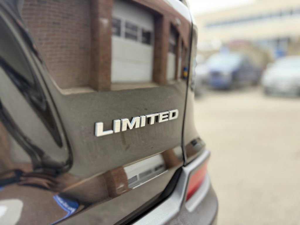 Used 2022 Jeep Cherokee Limited image 30