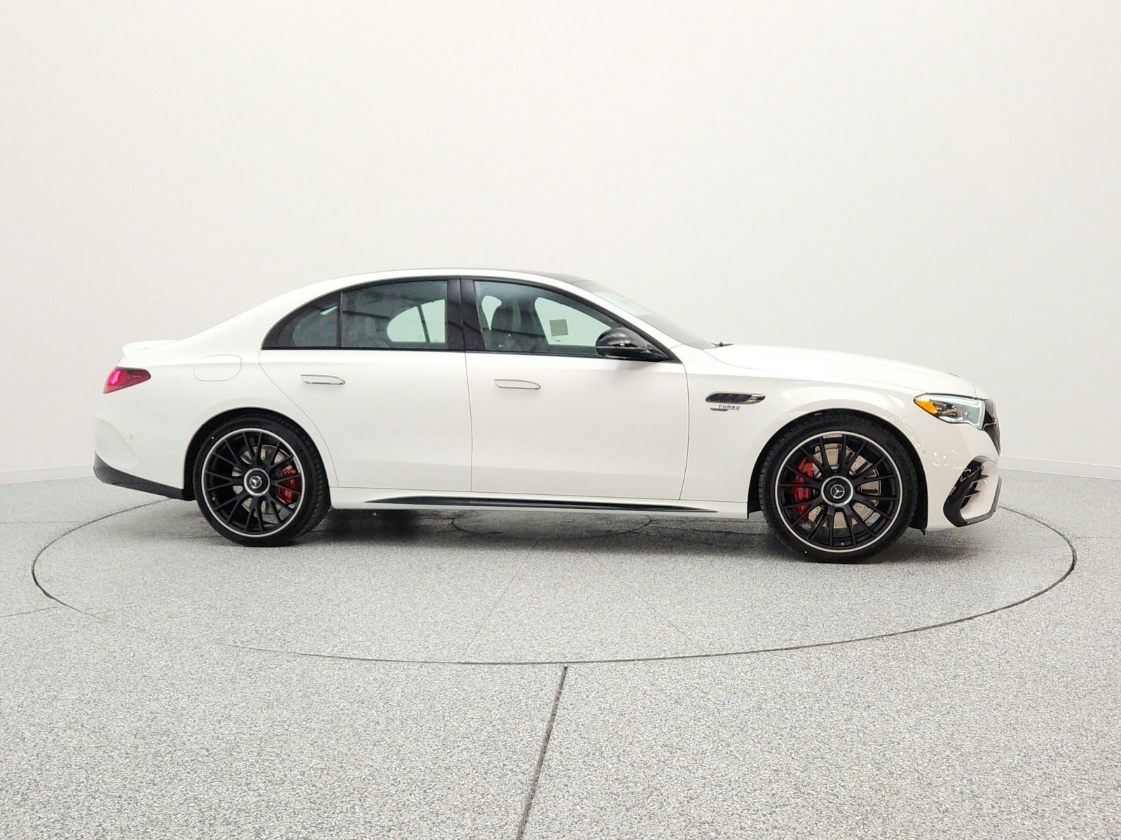 New 2026 Mercedes-Benz E 53 AMG e 4MATIC Sedan image 4