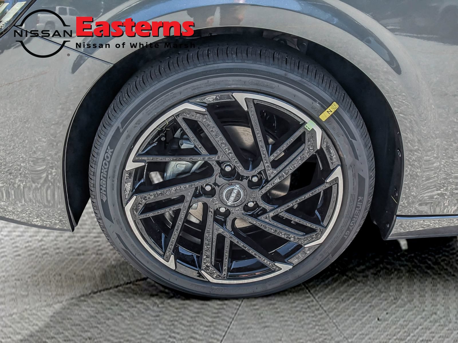 New 2026 Nissan Sentra SR w/ SR Premium Package FWD image 9