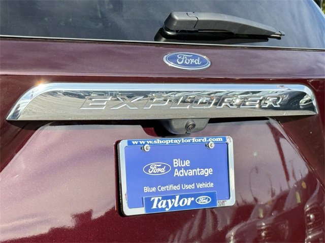 Certified 2022 Ford Explorer XLT w/ Equipment Group 202A image 30