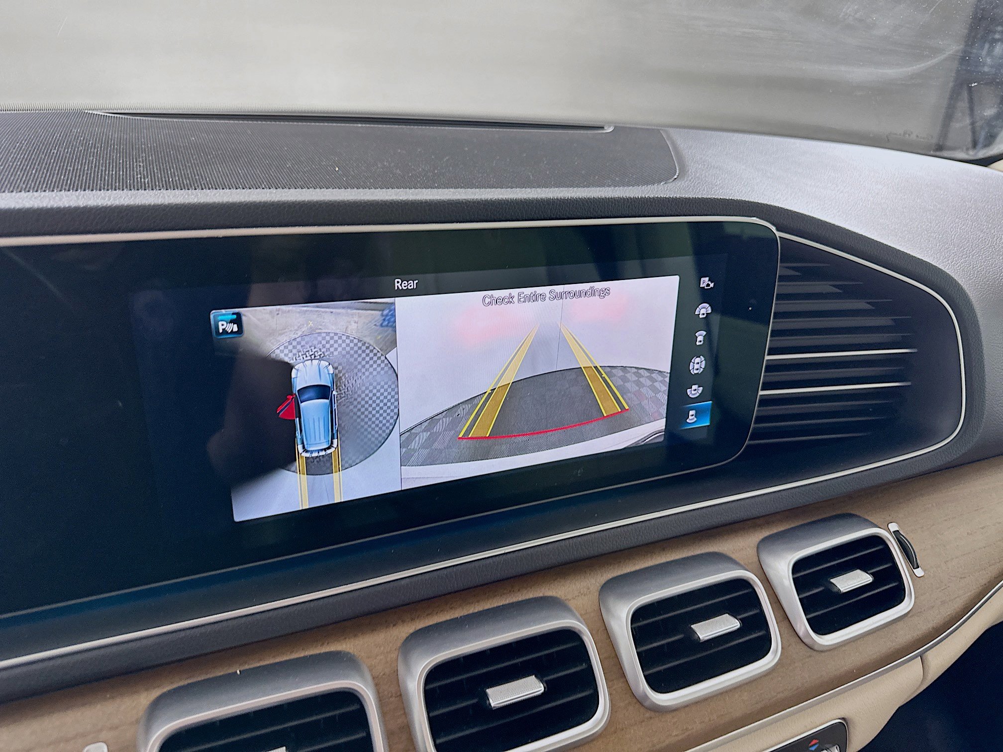 Used 2022 Mercedes-Benz GLE 350 w/ AMG Line Exterior image 22