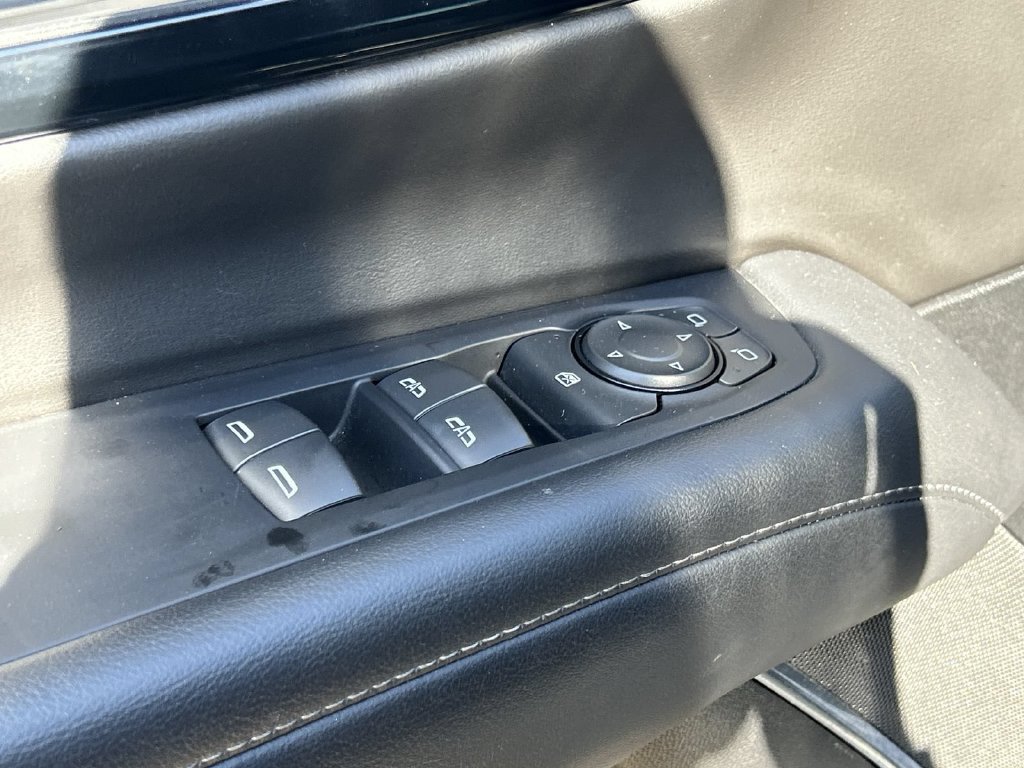 Certified 2025 Chevrolet Suburban LT AWD/4WD image 21