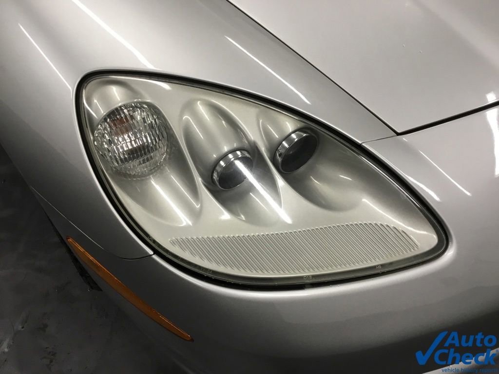 Used 2005 Chevrolet Corvette Convertible w/ Preferred Equipment Group image 26