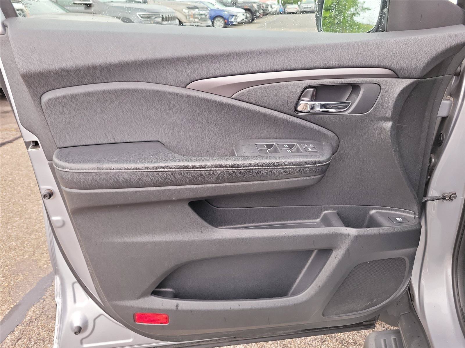 Used 2017 Honda Ridgeline RTL image 19