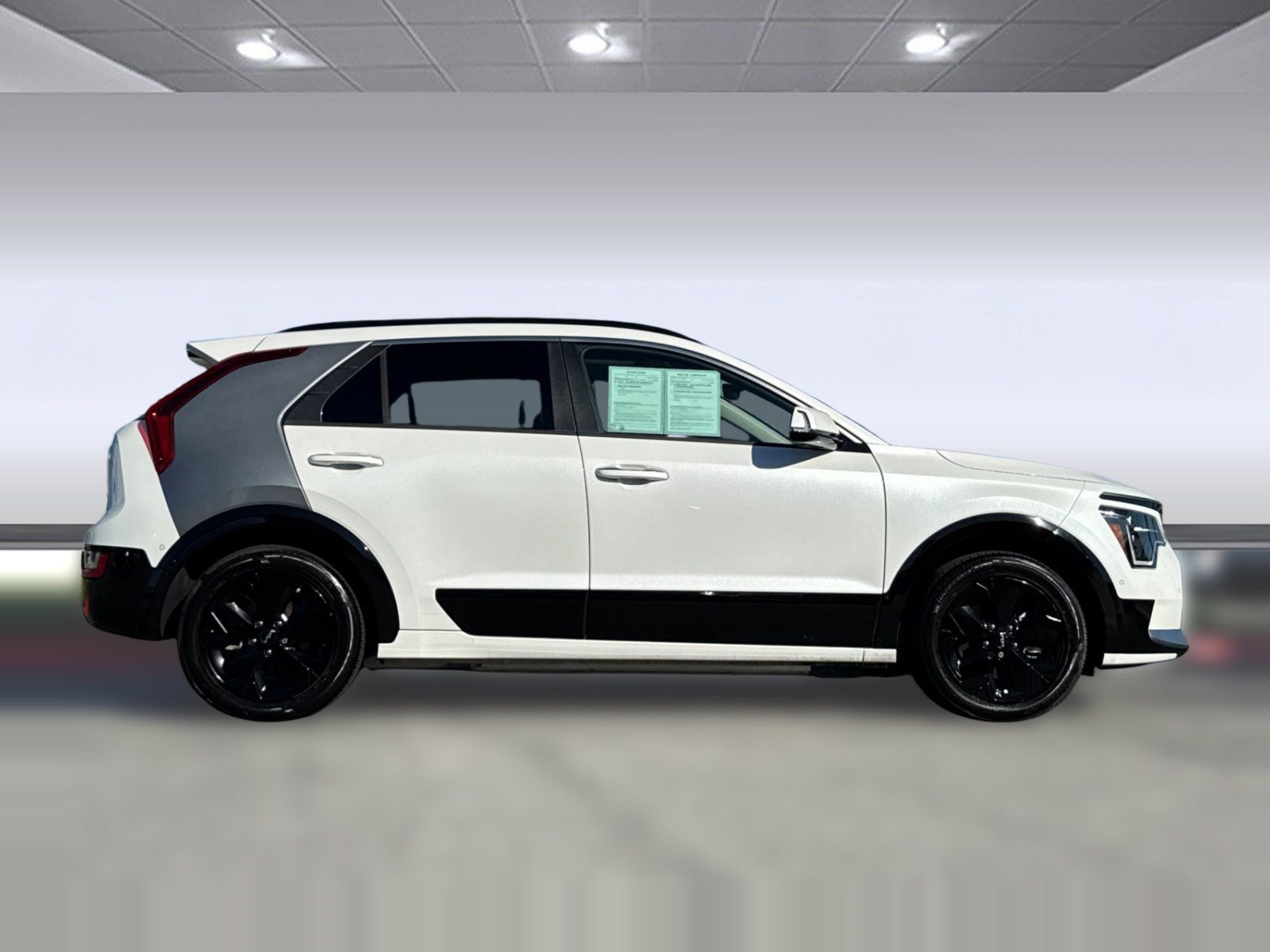 Used 2023 Kia Niro Wave FWD image 8
