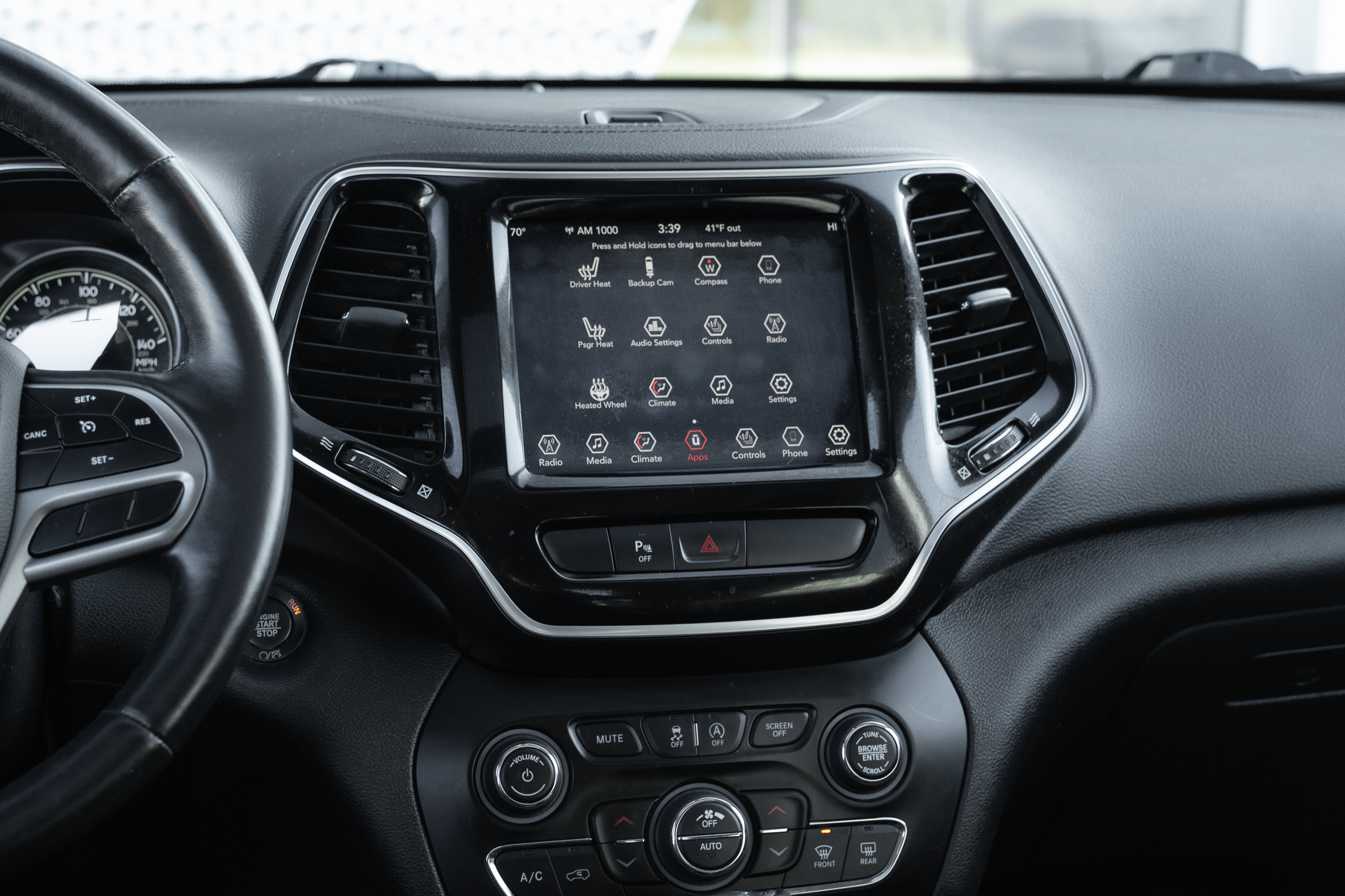 Used 2019 Jeep Cherokee Limited image 12