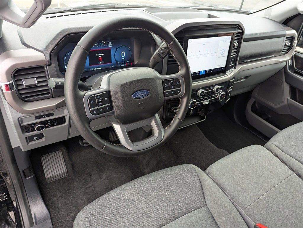 Used 2025 Ford F150 XLT w/ Equipment Group 301A Standard image 2