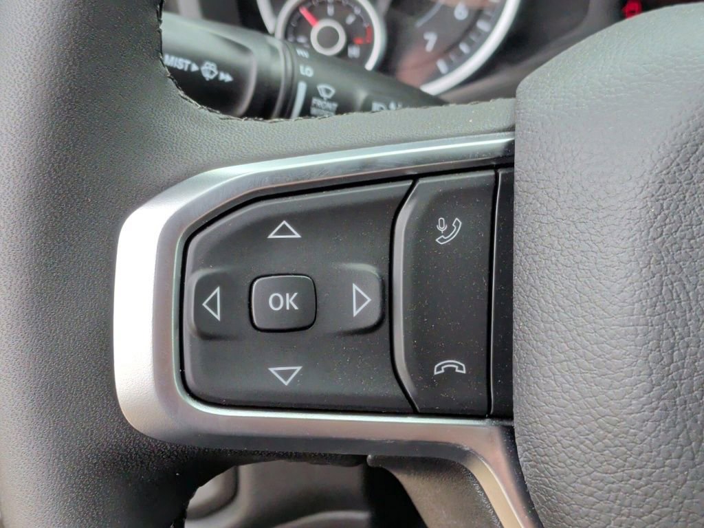 New 2026 RAM 1500 4x4 Crew Cab image 18