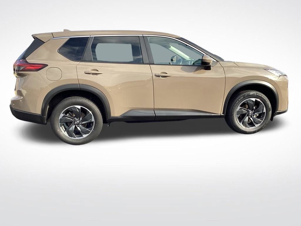 Used 2024 Nissan Rogue SV image 10