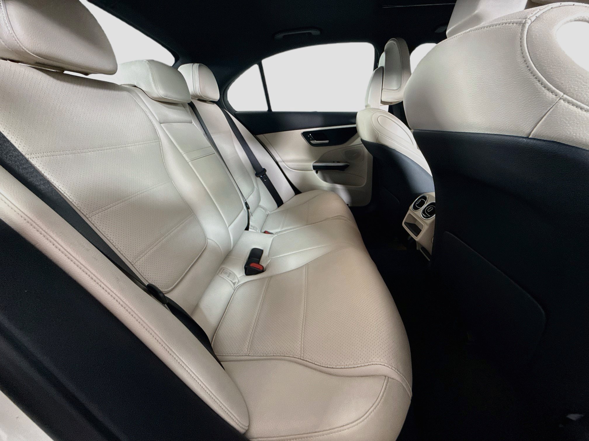 Used 2023 Mercedes-Benz C 300 4MATIC Sedan image 27