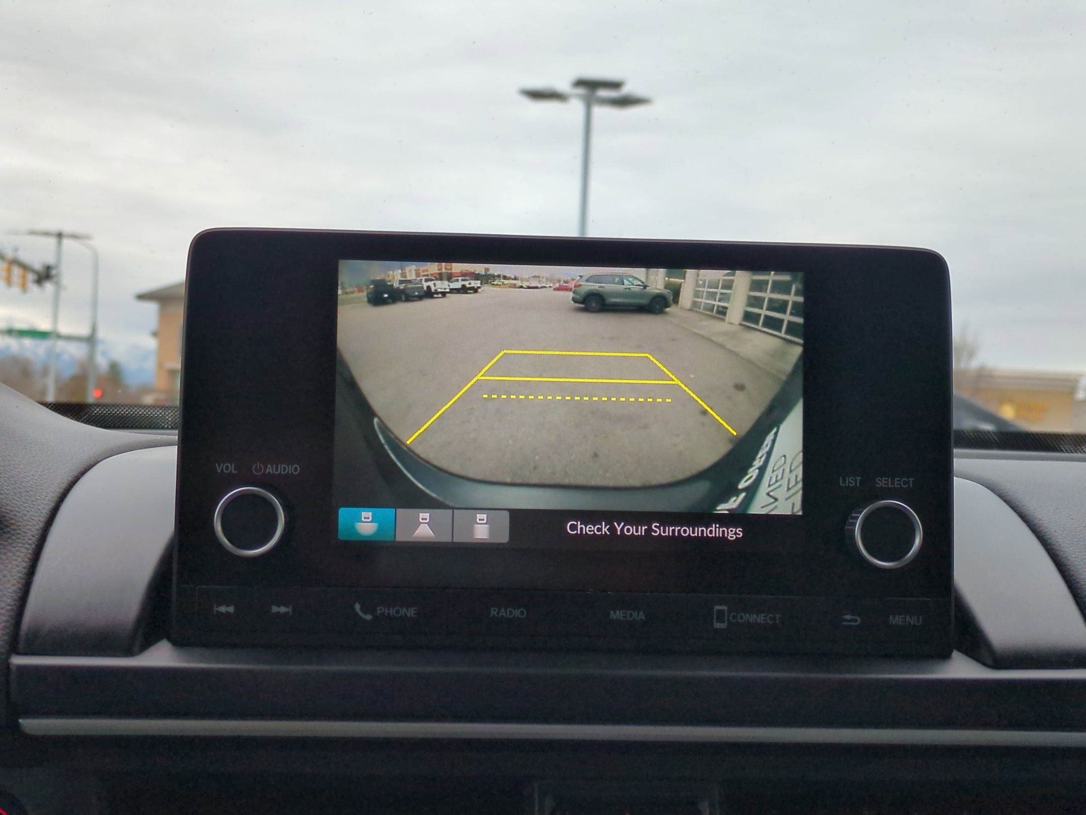 Used 2023 Honda Pilot LX image 26