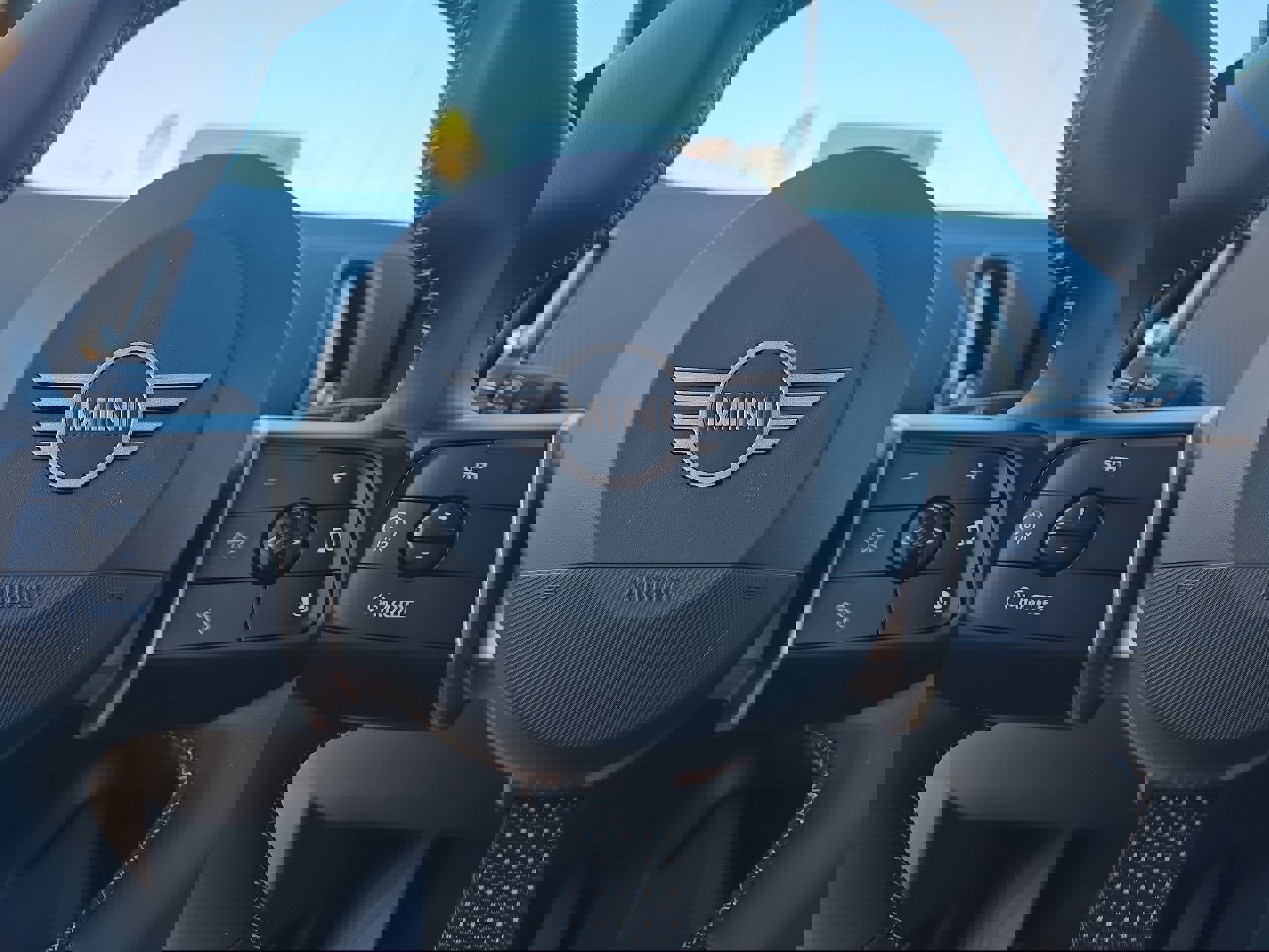 Certified 2025 MINI Cooper Countryman S w/ Comfort Package Max image 24