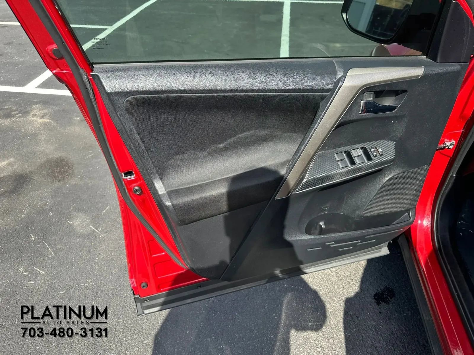 Used 2014 Toyota RAV4 XLE image 14