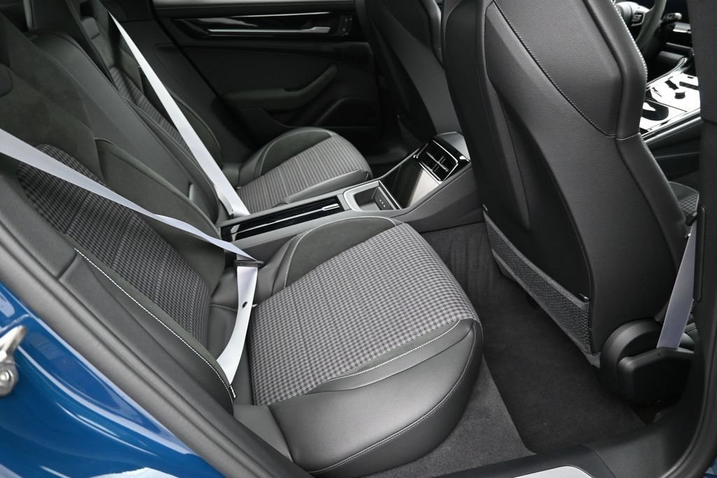 Certified 2026 Porsche Panamera RWD image 26