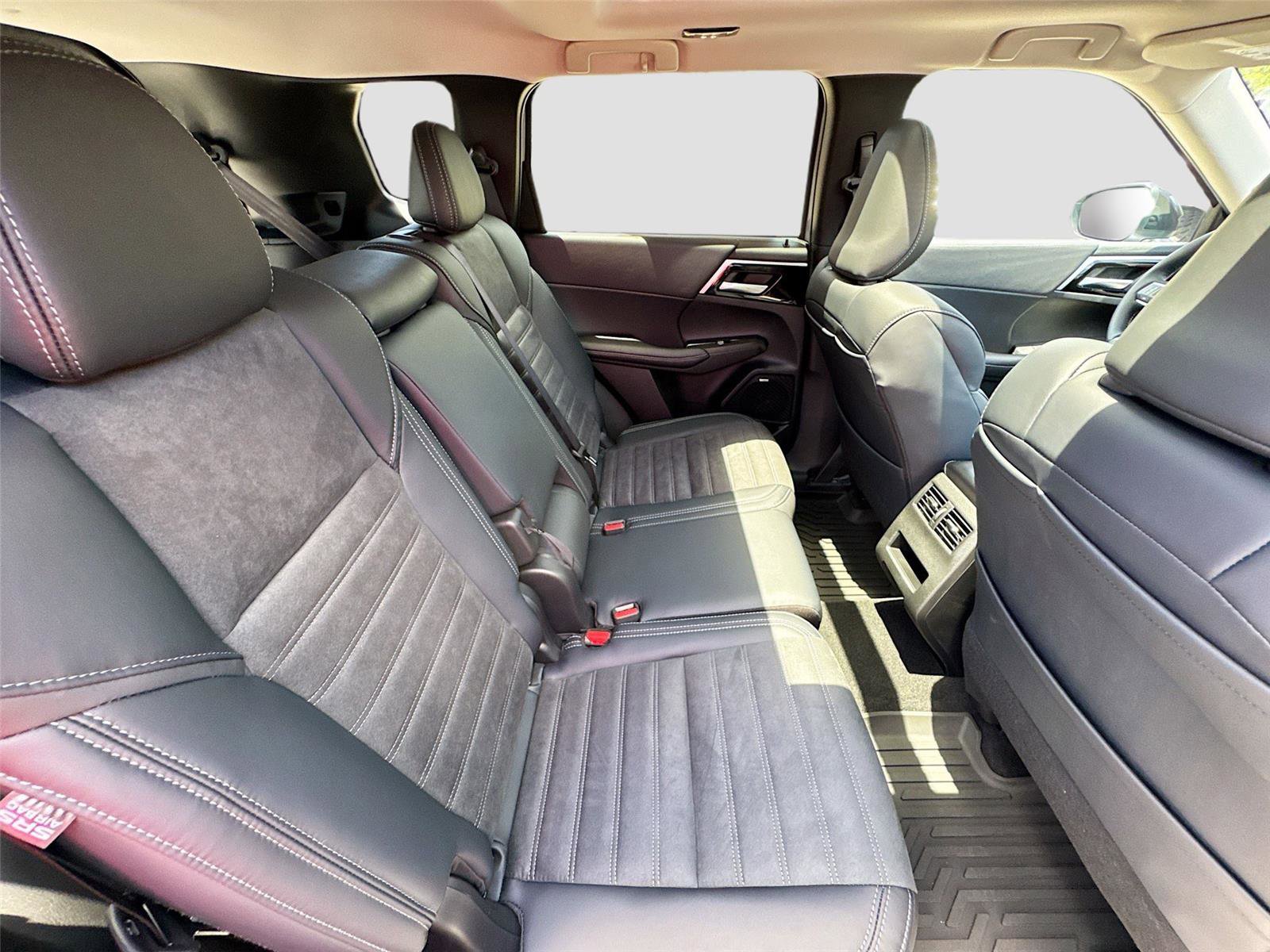 New 2025 Mitsubishi Outlander Trail Edition image 26