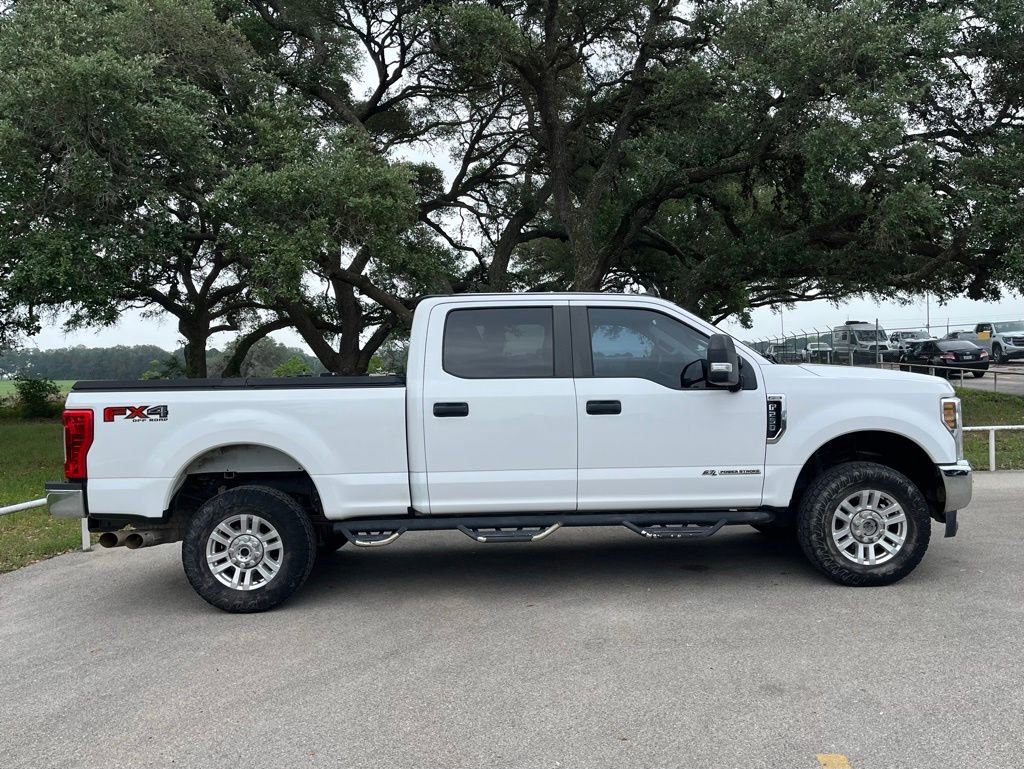 Used 2019 Ford F250 XL w/ STX Appearance Package AWD/4WD image 4