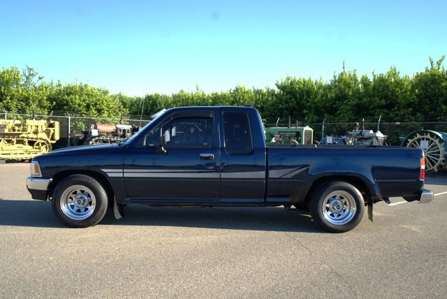 Used 1994 Toyota Pickup DX image 18