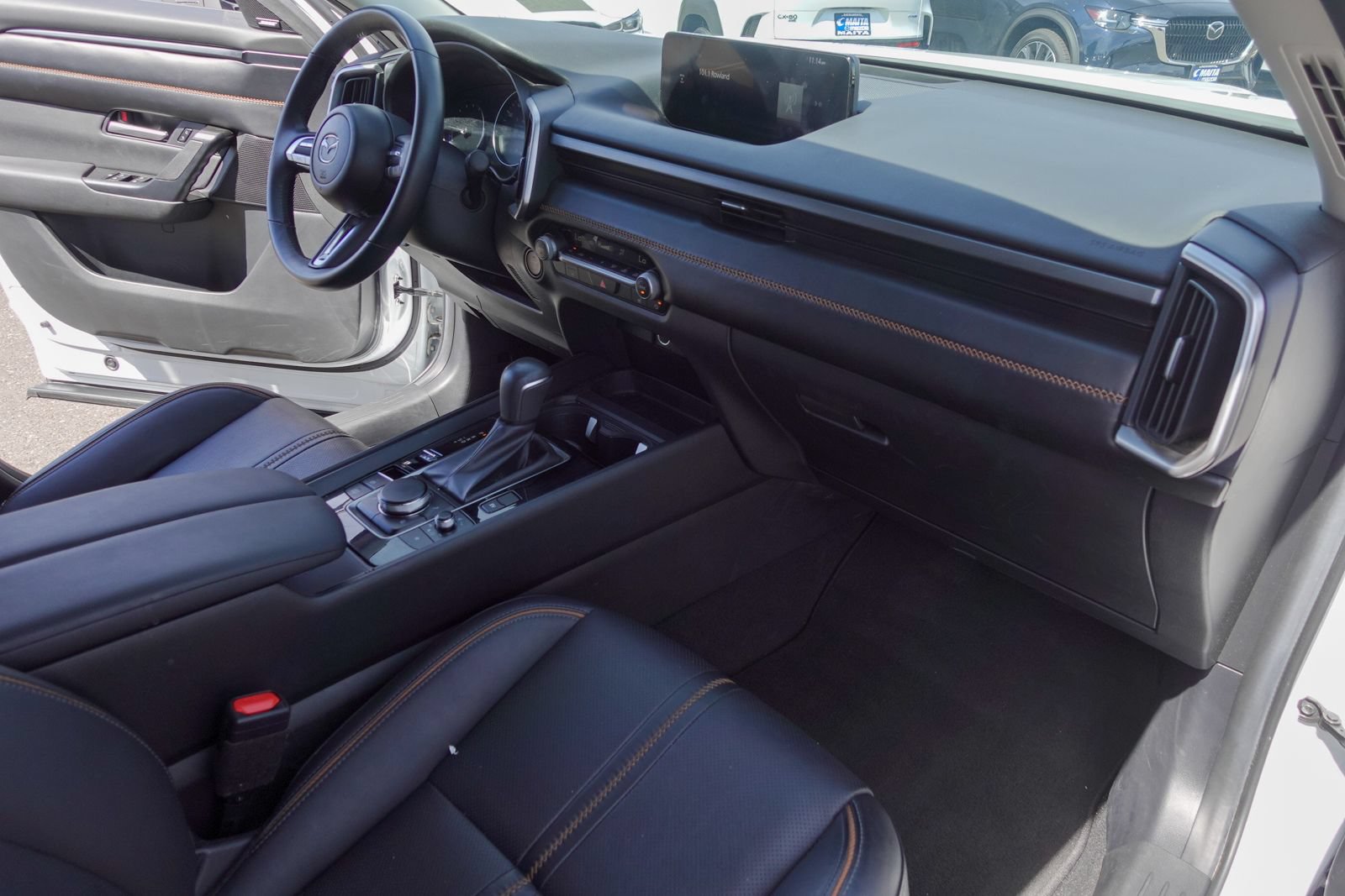 Used 2025 MAZDA CX-50 AWD 2.5 Hybrid w/ Premium Pkg image 13