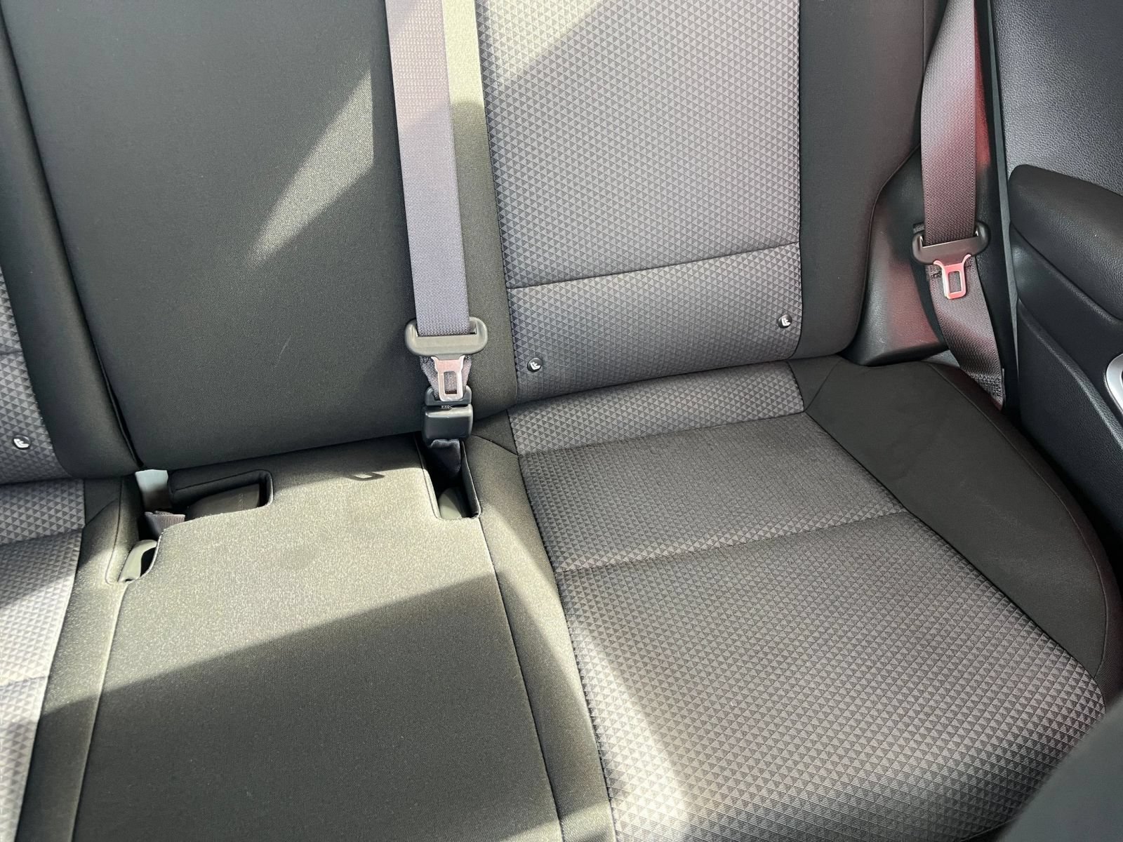 Used 2025 Kia Soul LX w/ LX Technology Package FWD image 36