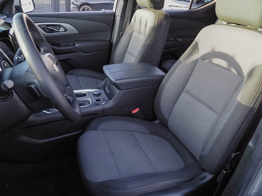 Used 2023 Chevrolet Traverse LT image 22