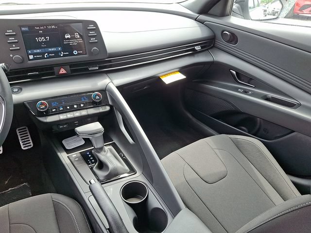 New 2026 Hyundai Elantra Sport FWD image 11