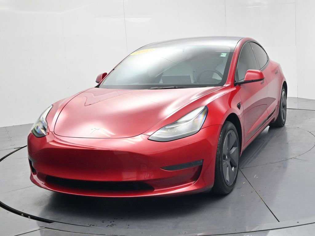 Used 2023 Tesla Model 3 Standard Range image 3