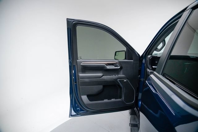 Used 2023 Chevrolet Silverado 1500 RST AWD/4WD image 23