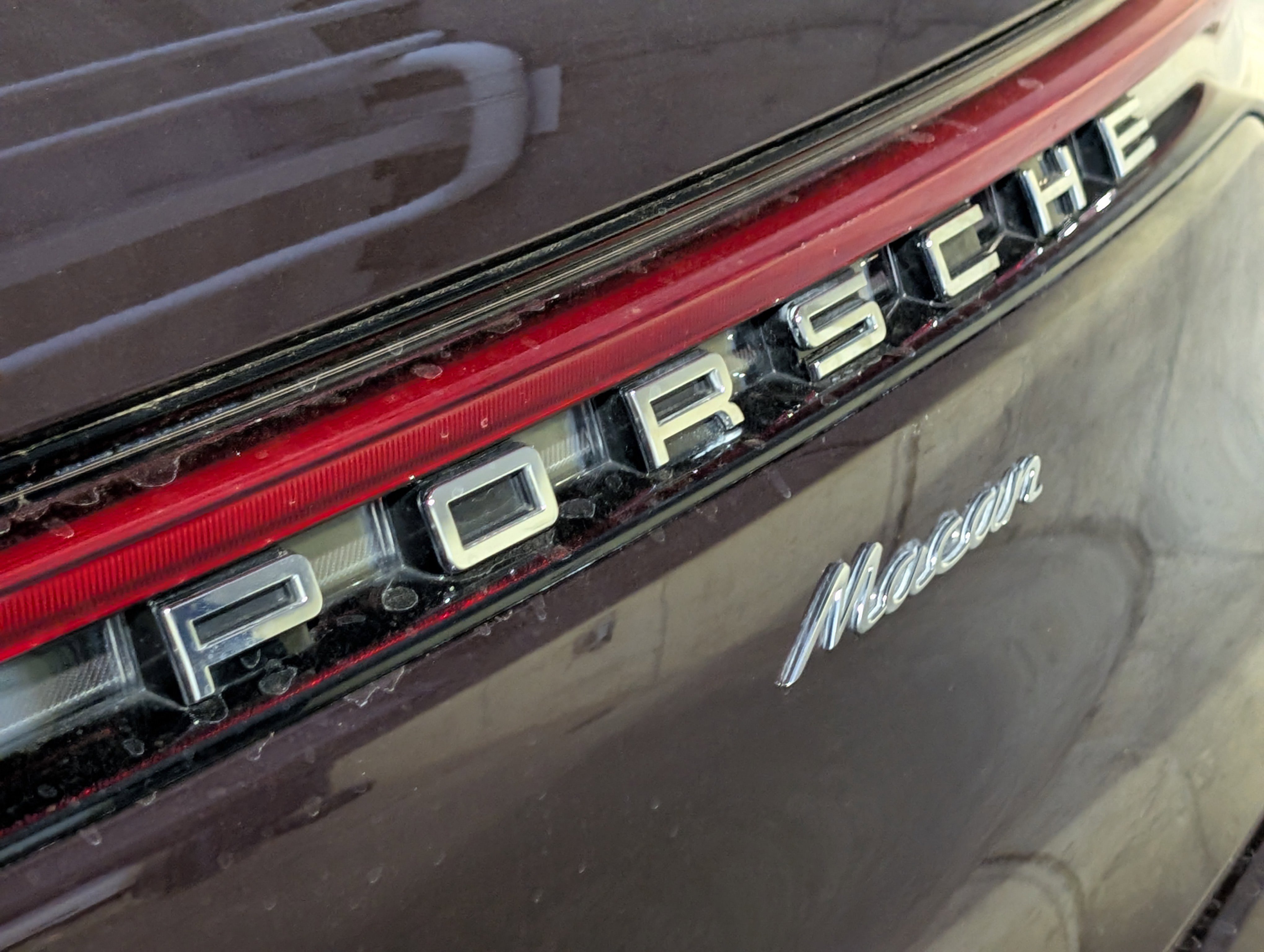 Certified 2023 Porsche Macan image 14