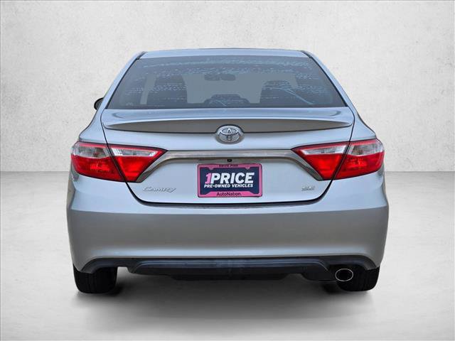 Used 2015 Toyota Camry SE FWD image 5