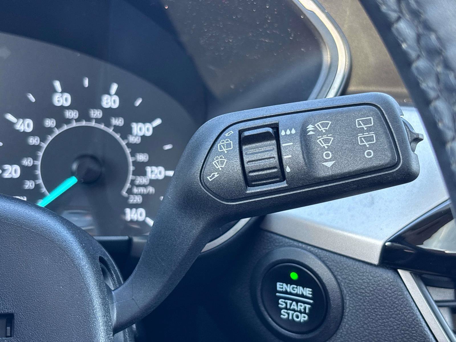 Used 2022 Ford Escape SEL AWD/4WD image 27