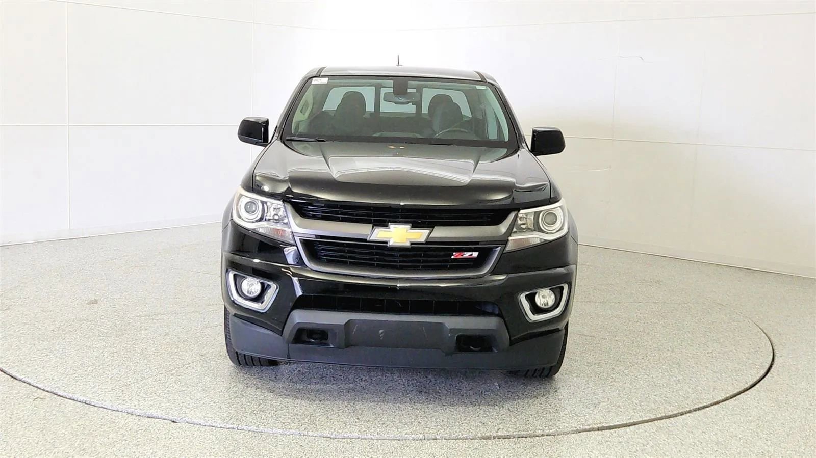 Used 2017 Chevrolet Colorado Z71 image 2